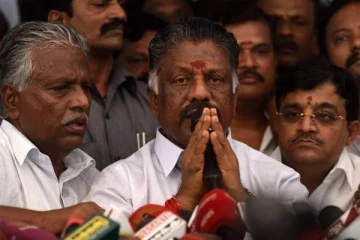 அதிமுக பொதுக்குழு வழக்கு: நீதிபதியிடம் மன்னிப்பு கேட்ட ஓபிஎஸ் தரப்பு