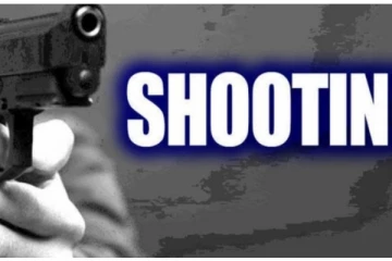 දේවස්ථානයකදී අගමැතිවරයෙක්ට වෙඩි ප්‍රහාරයක්.. 99න් දිවි ගලවා ගනී..