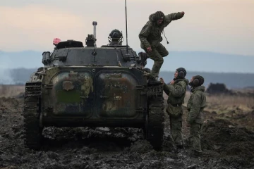 உலகின் இரண்டாவது மிகப்பெரிய தொலைக்காட்சி கோபுரம் மீது ஏவுகணை தாக்குதல்