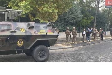 சற்று முன்னர் துருக்கி நாடாளுமன்றம் அருகே குண்டுவெடிப்பு