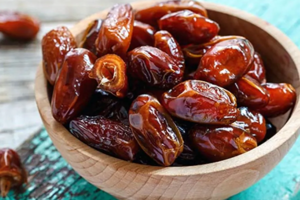 ஒரு நாளைக்கு எத்தனை பேரீச்சம்பழம் சாப்பிடுவது நல்லது? மீறினால் சிக்கலாம் | How Many Dates We Should Eat Per Day