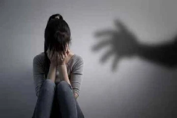 படிக்க வந்த இடத்தில் நடந்த கொடூரம் ; 22 வயது பெண்ணுக்கு பாலியல் வன்கொடுமை