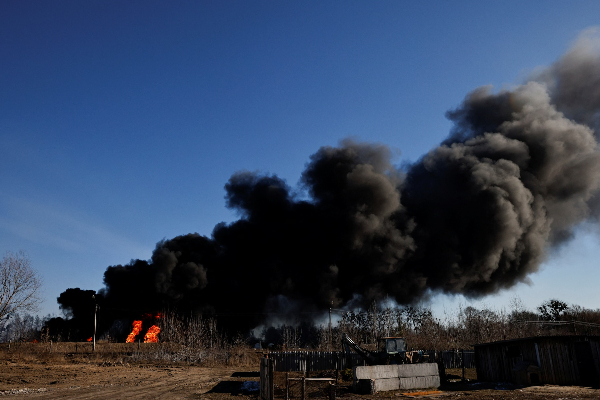 ரஷ்ய டாங்கிகளை சுக்குநூறாக வெடிக்கச்செய்யும் உக்ரைன் படை! - ஐபிசி தமிழ்