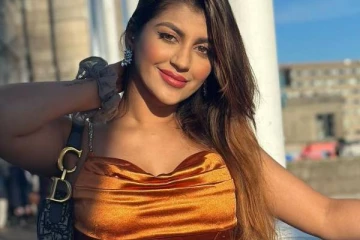 சைஸ் என்னன்னு கேட்ட ரசிகர்!! படுகேவலமான வார்த்தையில் பதிலடி கொடுத்த பிக்பாஸ் நடிகை..