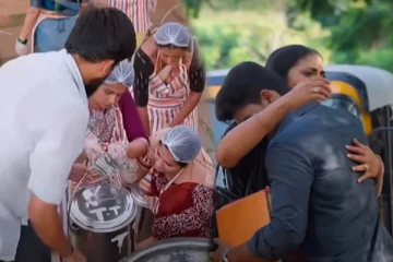 Ethirneechal: அம்மாவைக் கட்டிப்பிடித்து அழுத தர்ஷன்! குணசேகரனுக்கு எதிராக திரும்பியது ஏன்?