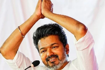 எப்போ தான் தளபதி வெளில வருவீங்க...ரசிகர்கள் ஏக்கம், மற்றவர்கள் கிண்டல்