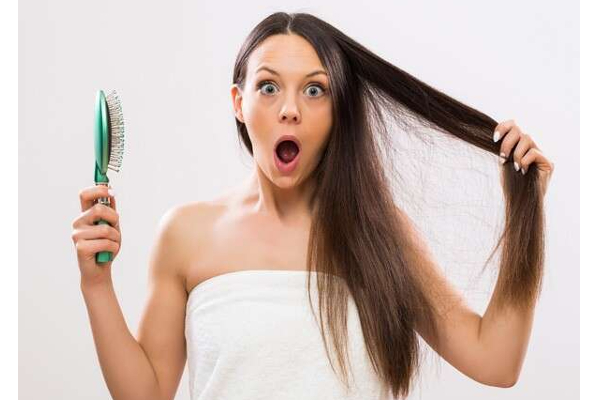 முடி 5 மடங்கு வேகமாக வளரனுமா? எண்ணையில் இந்த கருப்பு பொருளையும் சேர்த்து தடவுங்க! | How To Use Oil For Hair Loss Or Hair Fall