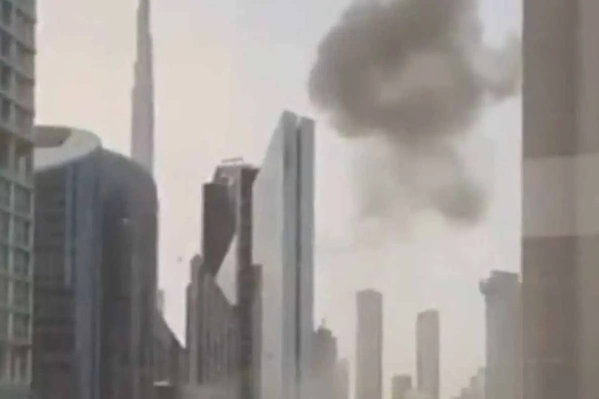 துபாய் மத்தியப் பகுதியில் அடுத்தடுத்து பலத்த வெடிச்சத்தம் | A Series Of Loud Explosions In Central Dubai