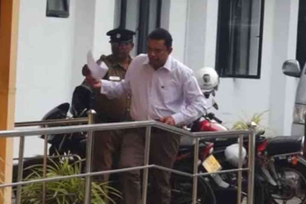 கயந்த கருணாதிலக்க இலஞ்ச ஊழல் ஆணைக்குழுவில் முன்னிலை | Mp Gayantha Karunathilleka Bribery Commission கயந்த கருணாதிலக்க இலஞ்ச ஊழல் ஆணைக்குழுவில் முன்னிலை | Mp Gayantha Karunathilleka Bribery Commission