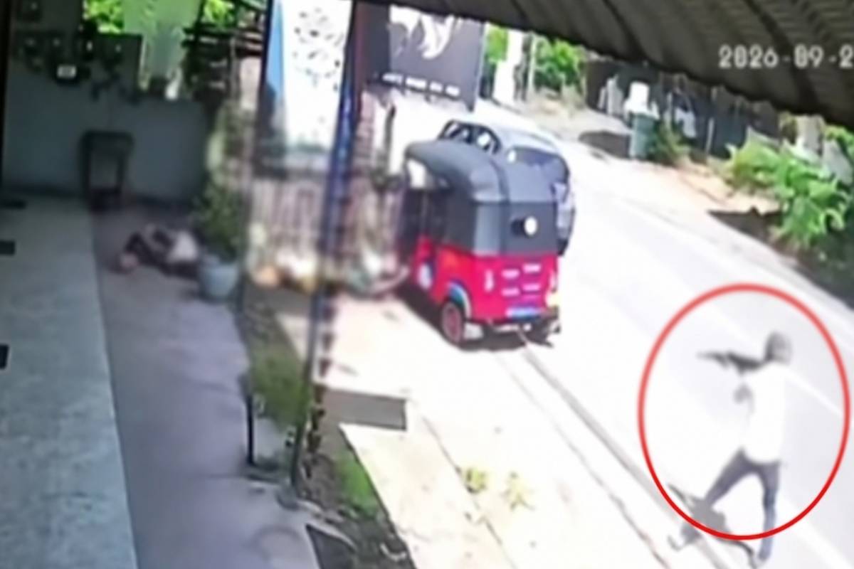 பத்தேகம துப்பாக்கிச் சூடு - துப்பாக்கிதாரி யார்..! பொலிஸார் வெளியிட்ட அதிர்ச்சி தகவல் | Baddegama Shooting பத்தேகம துப்பாக்கிச் சூடு - துப்பாக்கிதாரி யார்..! பொலிஸார் வெளியிட்ட அதிர்ச்சி தகவல் | Baddegama Shooting