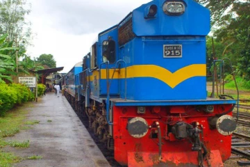 வேலை நிறுத்த போராட்டத்துக்கு பதிலடி - உடன் நடைமுறைக்கு வரும் வகையில் விடுமுறைகள் இரத்து!