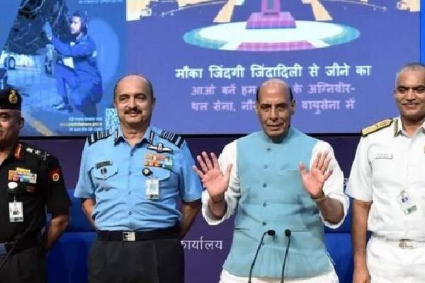 இளைஞர்களுக்கு ராணுவ பணி வாய்ப்பை மறுக்கிறது அக்னிபாத் திட்டம் : ப.சிதம்பரம் | Chidambaram Agnipath Youngster இளைஞர்களுக்கு ராணுவ பணி வாய்ப்பை மறுக்கிறது அக்னிபாத் திட்டம் : ப.சிதம்பரம் | Chidambaram Agnipath Youngster