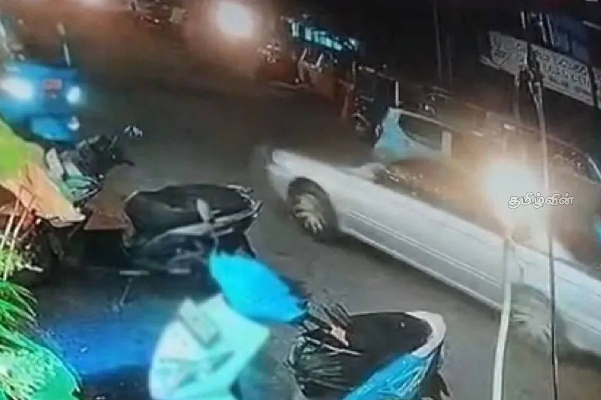 மொரட்டுவை துப்பாக்கிச் சூட்டு சம்பவத்தையடுத்து பிலியந்தலையில் துப்பாக்கிச் சூடு | Opened Fire In Shots Into The Air In Piliyandala மொரட்டுவை துப்பாக்கிச் சூட்டு சம்பவத்தையடுத்து பிலியந்தலையில் துப்பாக்கிச் சூடு | Opened Fire In Shots Into The Air In Piliyandala