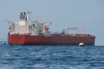 மக்களுக்கு மகிழ்ச்சித் தகவல்; நாளை இலங்கைக்கு வரும் எரிபொருள் கப்பல்!