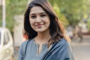 இருக்கா இல்லையா? வாணி போஜனின் போட்டோவால் ஷாக் ஆகும் ரசிகர்கள்