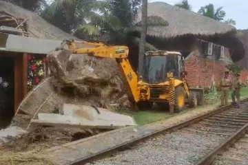 தெஹிவளையில் பொலிஸாரின் உத்தரவை மீறி செயற்பட்ட பலர் கைது