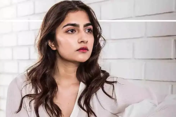 நடிகை ருக்மிணி வசந்தின் 29வது பிறந்தநாள்.. அவரை பற்றி பலருக்கும் தெரியாத 8 Facts | 8 Facts About Actress Rukmini Vasanth நடிகை ருக்மிணி வசந்தின் 29வது பிறந்தநாள்.. அவரை பற்றி பலருக்கும் தெரியாத 8 Facts | 8 Facts About Actress Rukmini Vasanth