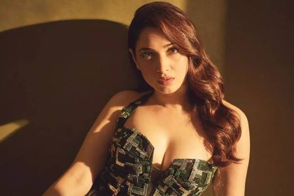 முத்தக் காட்சிகளில் நடிக்க நோ!! திடீர் முடிவெடுத்த நடிகை தமன்னா.. | Tamannaah No Kissing Rule Detailed Explanation