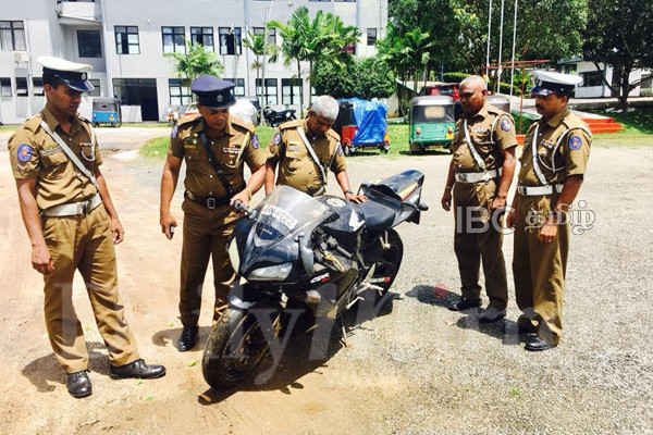 முறையற்ற சாரத்தியம் - 16 மோட்டார் சைக்கிள்கள் பறிமுதல் | Reckless Riding Kaduwela Police Seize 16Motorcycle