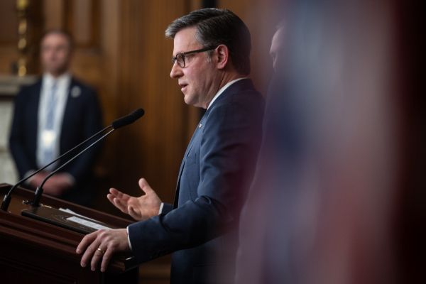 விமான விபத்துகளைத் தடுக்க புதிய சட்டம்: அமெரிக்க நாடாளுமன்றத்தில் சட்டமூலம் தோல்வி | Us House Pass Aviation Safety Bill