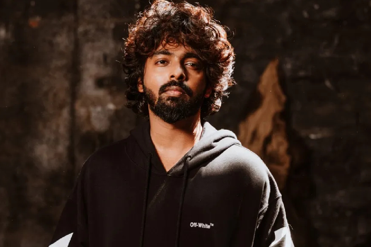 3வது தேசிய விருது : ஜி.வி. பிரகாஷ்குமாருக்கு பாடகர் வேல்முருகன் காசு மாலையுடன் பாராட்டு! | Singer Velmurugan Honors G V Prakash Kumar 3வது தேசிய விருது : ஜி.வி. பிரகாஷ்குமாருக்கு பாடகர் வேல்முருகன் காசு மாலையுடன் பாராட்டு! | Singer Velmurugan Honors G V Prakash Kumar