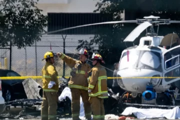 லாஸ் ஏஞ்சல்ஸ் விமான விபத்தில் இருவர் பலி