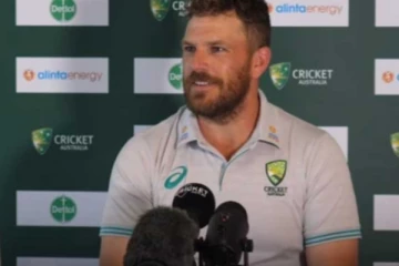 ප්‍රභල ක්‍රීඩකයකු එක්දින පිටියට සමුදෙයි