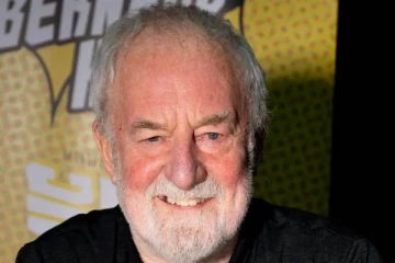 டைட்டானிக் கேப்டன் காலமானார்! ஹாலிவுட் நடிகர் பெர்னார்ட் ஹில் மறைவு