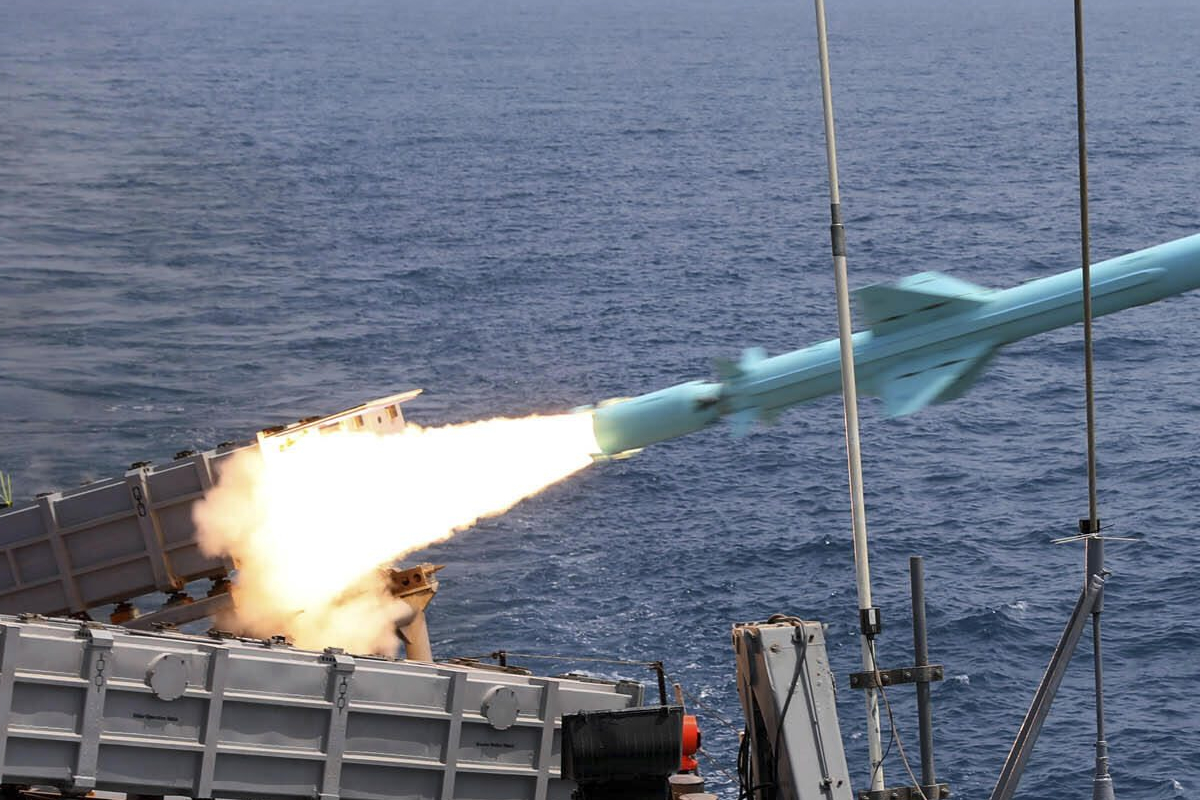 ஈரானின் 09 கடற்படை கப்பல்கள் தாக்கி அழிப்பு : ட்ரம்ப் அறிவிப்பு | Us Sunk 9 Iranian Ships