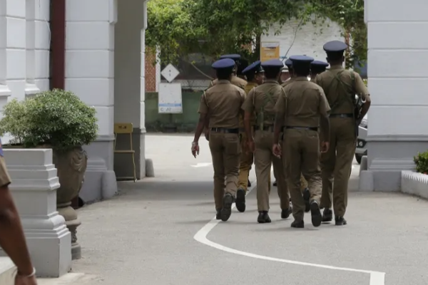 பெண் பாலியல் துஷ்பிரயோகம் : பொலிஸ் சார்ஜன்ட் கைது ! | Sexual Abuse Of Women Police Sergeant Arrested
