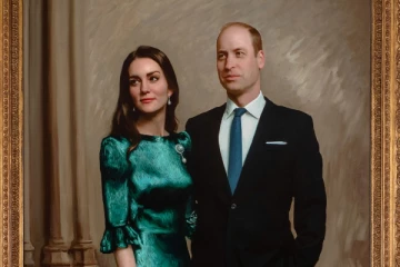 இளவரசர் வில்லியம் - கேட் மிடில்டனின் முதல் உருவப்படம் வெளியீடு!