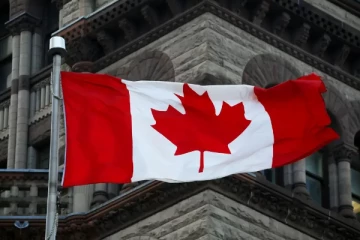 வெளிநாட்டு மாணவர்களுக்கு பேரிடி - கனடா அதிரடி நடவடிக்கை..!