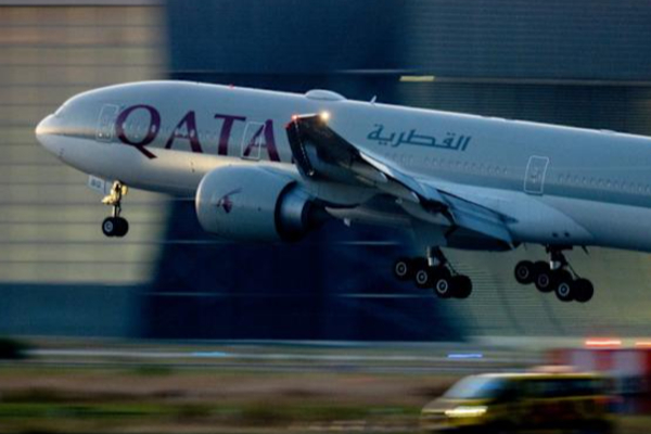 கட்டார் ஏர்வெய்ஸில் குழந்தை ஒன்றுக்கு நேர்ந்த கதி.. தாய் எடுத்த அதிரடி தீர்மானம்! | Mother Sued Qatar Airways 5 Million Child Allergic கட்டார் ஏர்வெய்ஸில் குழந்தை ஒன்றுக்கு நேர்ந்த கதி.. தாய் எடுத்த அதிரடி தீர்மானம்! | Mother Sued Qatar Airways 5 Million Child Allergic