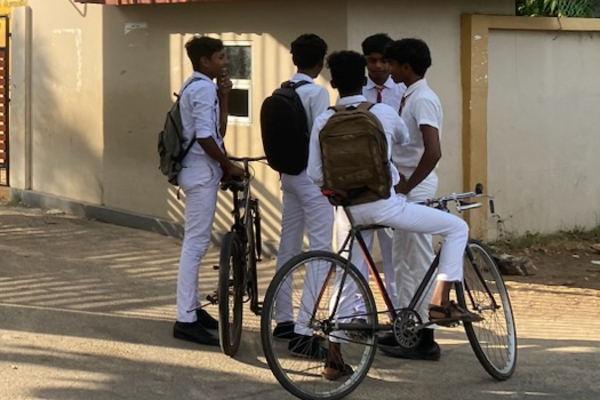 யாழில் பரீட்சைக்கு சென்ற மாணவனுக்கு காத்திருந்த அதிர்ச்சி | Student Who Went To A Level Exams Bitten By Snake