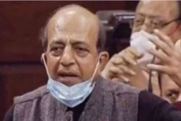 நாடாளுமன்றத்தில் திடீரென ராஜினாமாவை அறிவித்த திரிணாமுல் நாடாளுமன்ற உறுப்பினர்