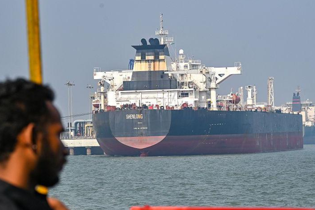 ஹோர்முஸ் நீரிணையில் பறிபோகும் உயிர்கள்.. ஈரான் விவகாரத்தில் கொந்தளிக்கும் இந்தியா | India Only Nation Lose Mariners Hormuz India Iran