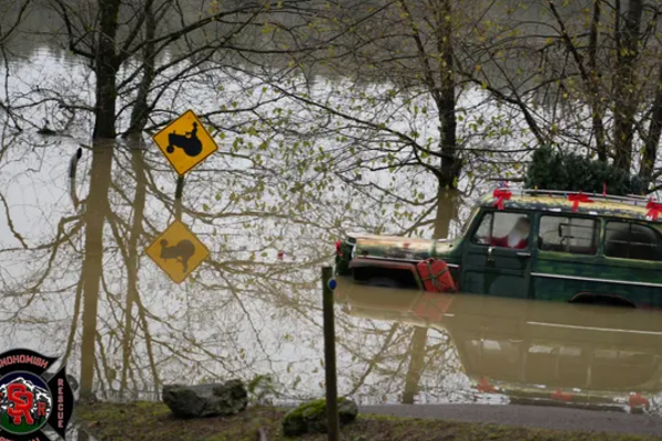 வொஷிங்டனில் வரலாறு காணாத கனமழை; கனடாவை இணைக்கும் நெடுஞ்சாலைகள் முடக்கம் | Major Flooding In Washington Emergency Declaration வொஷிங்டனில் வரலாறு காணாத கனமழை; கனடாவை இணைக்கும் நெடுஞ்சாலைகள் முடக்கம் | Major Flooding In Washington Emergency Declaration