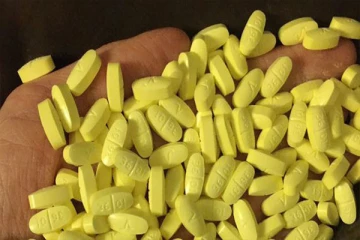 வவுனியாவில் அதிகளவில் விற்பனை செய்யப்படும் வலி நிவாரண மாத்திரைகள்