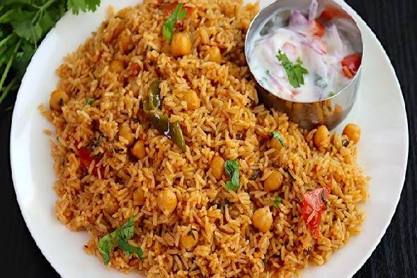 அசைவமே தோற்றுப்போகும் சுவையில் கொண்டைக்கடலை பிரியாணி... எப்படி செய்வது? | Tasty And Healthy Channa Biryani Recipe In Tamil