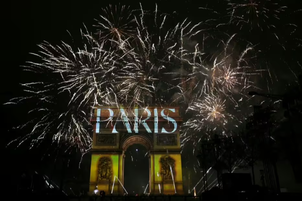 பிரான்ஸ் உட்பட உலக நாடுகள் சிலவற்றில் புத்தாண்டுக் கொண்டாட்டங்கள் ரத்து: அதிர்ச்சிப் பின்னணி | New Year Celebrations Cancel After Terror Threats