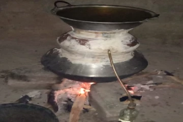 வாழைச்சேனையில் கசிப்பு தயாரிப்பு மற்றும் வியாபாரத்தில் ஈடுபட்ட 3 பெண்கள் கைது