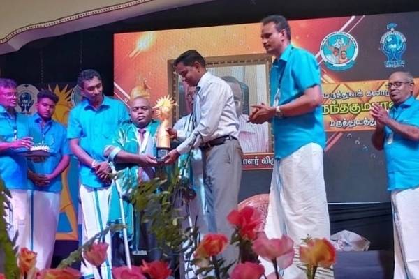 யாழ்.போதனா வைத்தியசாலை பணிப்பாளர் த.சத்தியமூர்த்தியின் நெகிழவைத்த செயல்! | Jaffna Teaching Hospital Director T Sathyamurthy