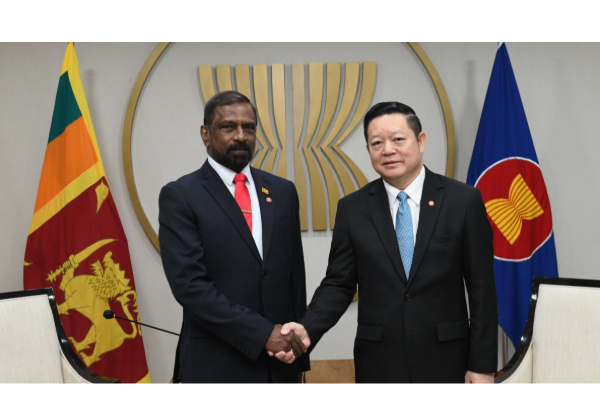 விடுதலைப் புலிகளின் தலைவர் ஆராய்ச்சி செய்யப்பட வேண்டியவர்: முன்னாள் கடற்படை தளபதி வெளியிட்ட கருத்து | Civil War Sri Lanka