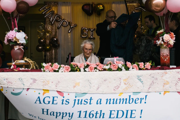 பிறந்தநாளை கொண்டாடிய உலகிலேயே 2-வது வயதான பெண்மணி - எத்தனை வயது தெரியுமா..? - தமிழ்நாடு