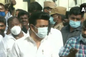 ”தோல்வி பயத்தால் தேர்தலை நிறுத்த அதிமுக முயன்றது” - வாக்களித்த பின் ஸ்டாலின் பேட்டி