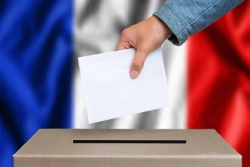 கொரோனா தொற்றால் பாதிக்கப்பட்டவர்களும் வாக்களிக்க முடியும்