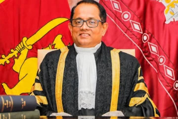 කථානායකට එරෙහි විශ්වාසභංගය අද පාර්ලිමේන්තුවට