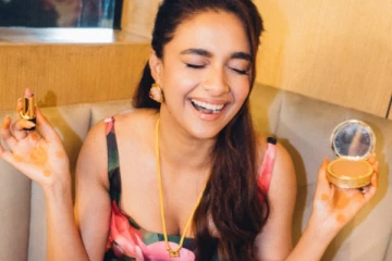 நடிகை கீர்த்தி சுரேஷ் அழகிய உடையில் போட்டோஷூட்