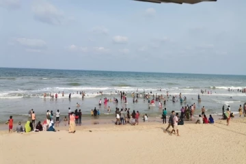 இலங்கைக்கு சுற்றுலா வந்த பிரித்தானிய பிரஜைக்கு நேர்ந்த துயரம்