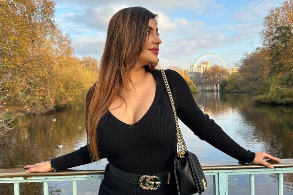 உச்ச கட்ட கவர்ச்சியில் நடிகை யாஷிகா ஆனந்த்..ஹாட் புகைப்படங்கள் | Yashika Aannand Latest Hot Photoshoot உச்ச கட்ட கவர்ச்சியில் நடிகை யாஷிகா ஆனந்த்..ஹாட் புகைப்படங்கள் | Yashika Aannand Latest Hot Photoshoot